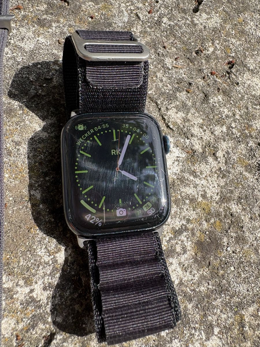 Apple Smartwatch: Apple Watch 7 GPS Cellular  – Gebraucht aus Hettiswil von Roadfox71