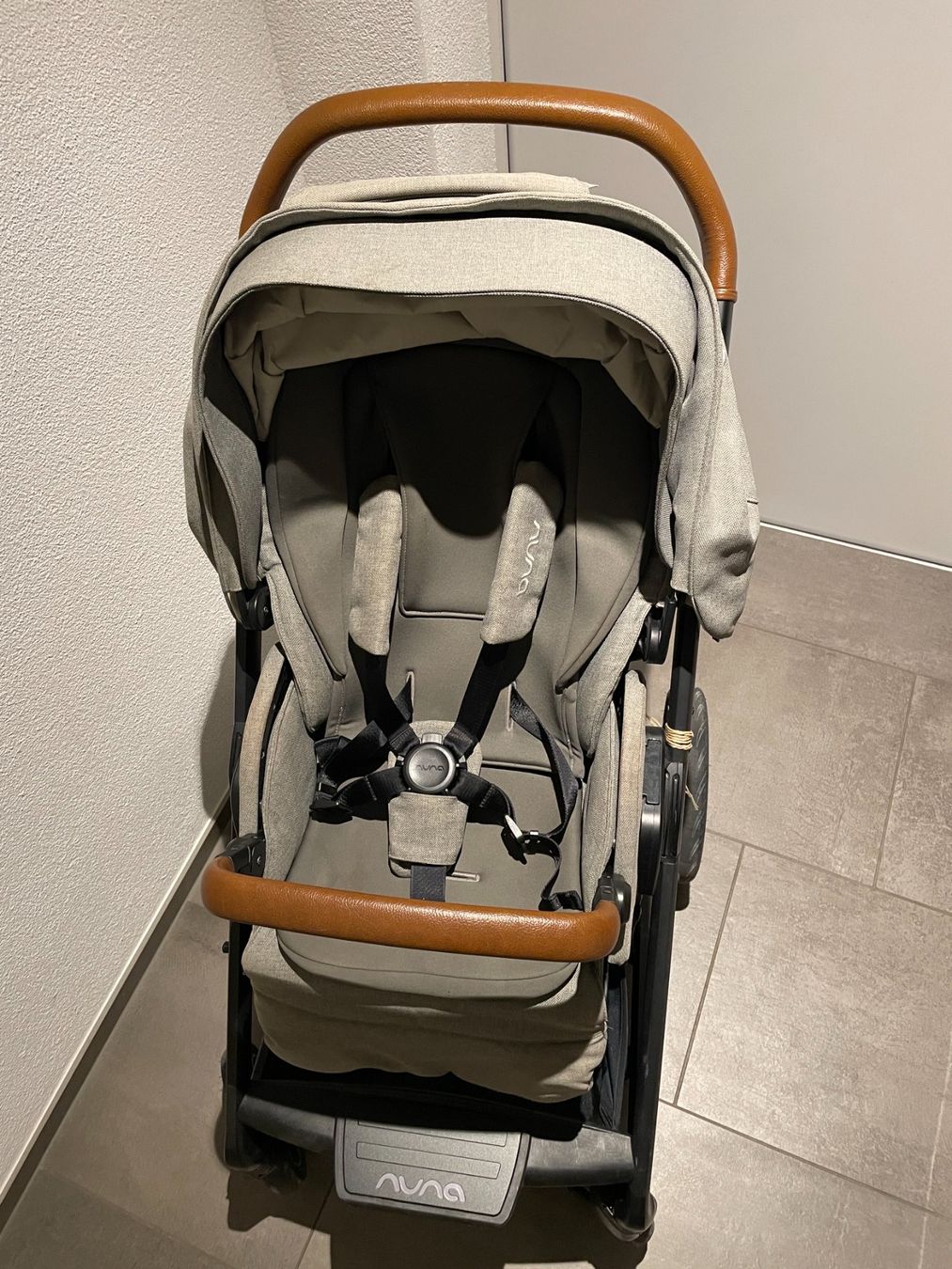 Nuna Carrozzine: Nuna Kinderwagen Mixx Next Granit – Usato da Bellikon venduto da Roland777 1