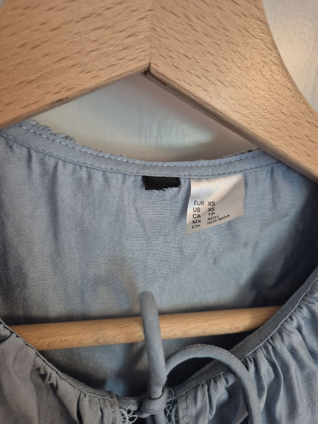 H&M Camicette: Sommerbluse Oberteil mit Rüschen, Grösse XS – Nuovo (secondo la descrizione) da Basel venduto da lilifee86 1