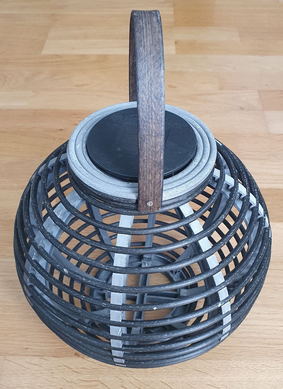 Lanterne: Lanterne solaire d'extérieur – Usato da Court venduto da Jovi2 1