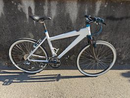 Ultraleichte Urban/City-Bike (<11kg) – Carbon Gabel & Magura