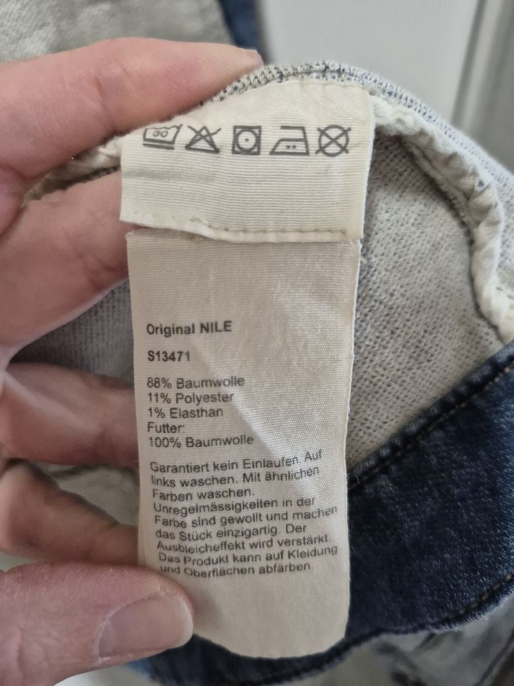 Nile Jacken: NILE Atelier Stretch Jeansjacke Gr.L, hellblau – Gebraucht aus Merligen von muss_haben 8