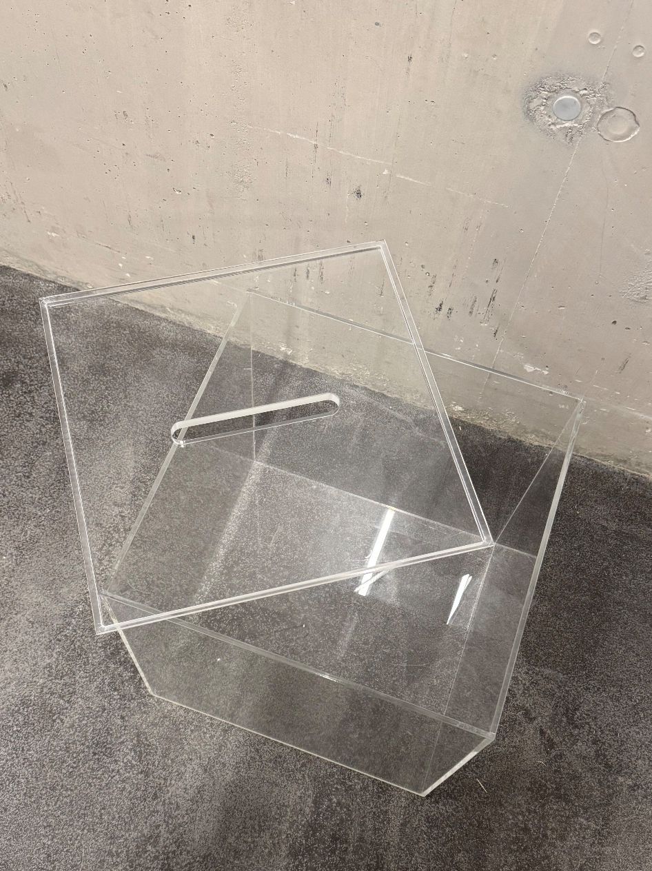 Bicchieri: Wettbewerbbox Losbox Spendebox Plexiglas – Usato da Steffisburg venduto da smocky17 5