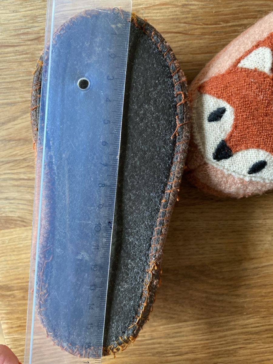 Schuhe für Jungen: Hausschuhe Wolle 26 – Gebraucht aus Bern von ankat13 1