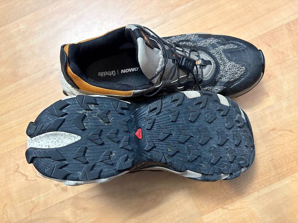 Salomon Scarpe da uomo: Trekkingschuhe Salomon Gr. 37 1/3 – Usato da Willisau venduto da ani_gtk8 2