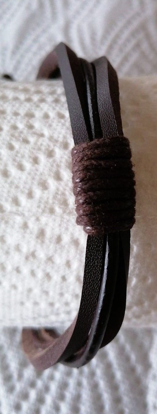 Armbänder & -reifen: Freundschaftsband in Lederoptik aus Malawi – Neu (gemäss Beschreibung) aus Grächen von Hel7890