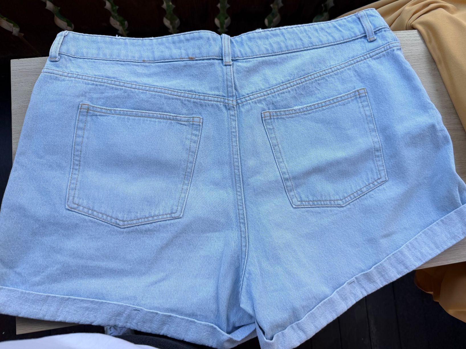 H&M Pantaloni: Jeans Shorts H&M/ Gr.50 – Usato da Zermatt venduto da cacador 1