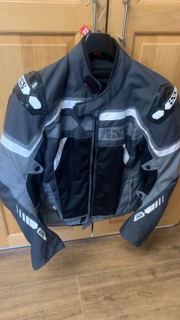 IXS Motorradjacke