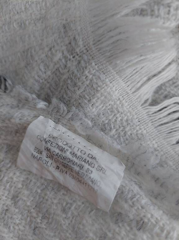 Foulards, Tücher & Schals: Schal mit Fransen – Gebraucht aus Gossau SG von sus_bkb7 1
