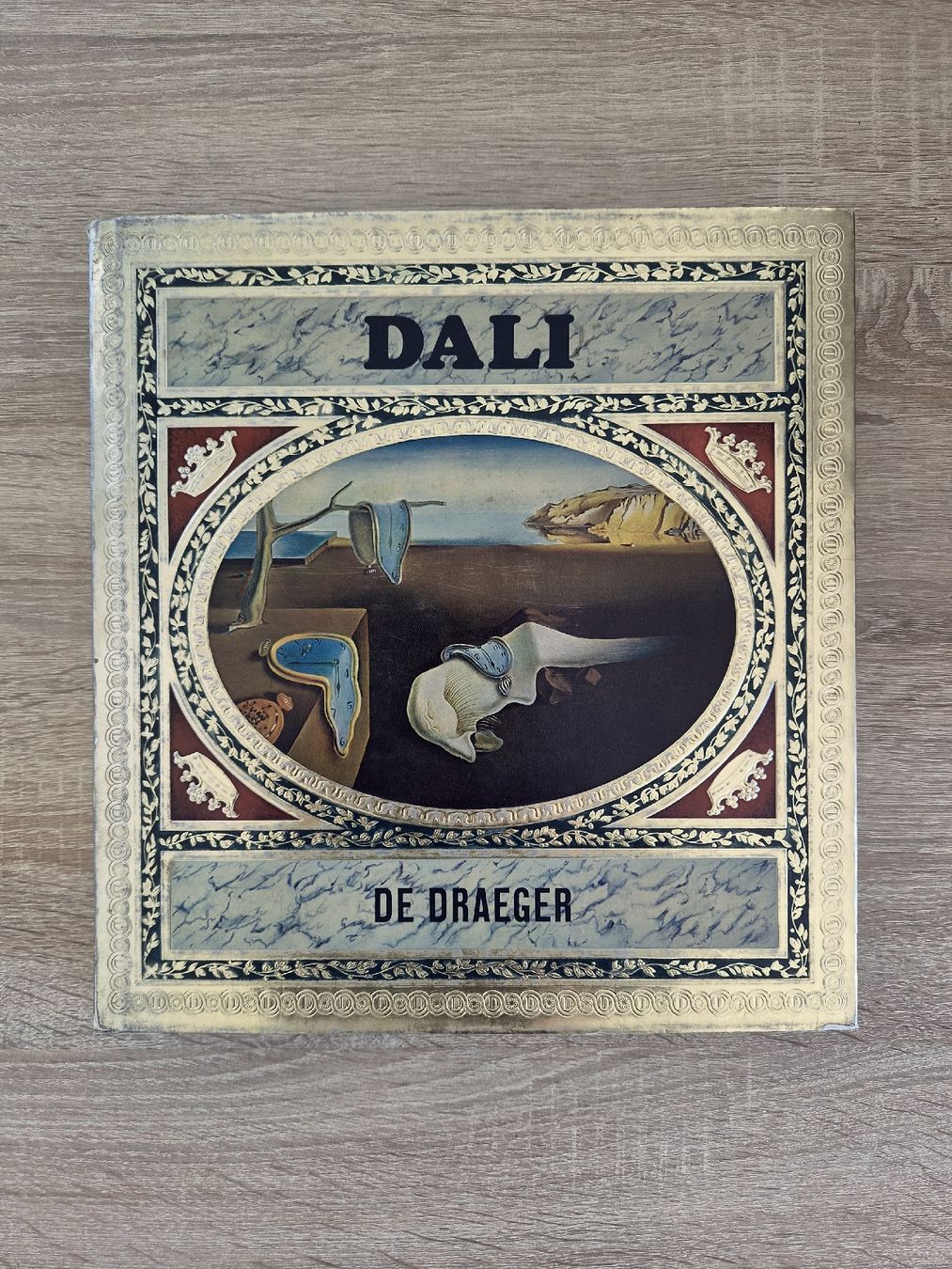 Livre d'art Dali édition Draeger, illustré, bon état (Gebraucht) in ...