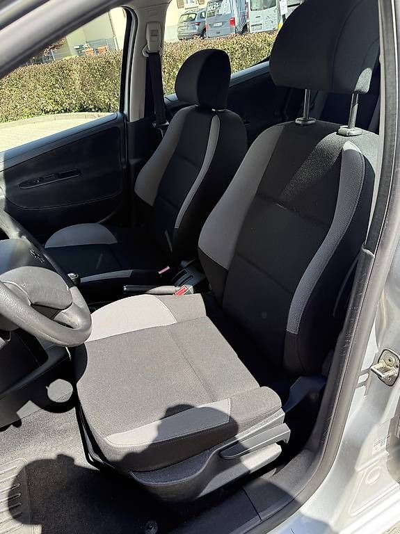 Peugeot Autos: Peugeot 207 – Gebraucht aus Thun von alb_tn8n 4