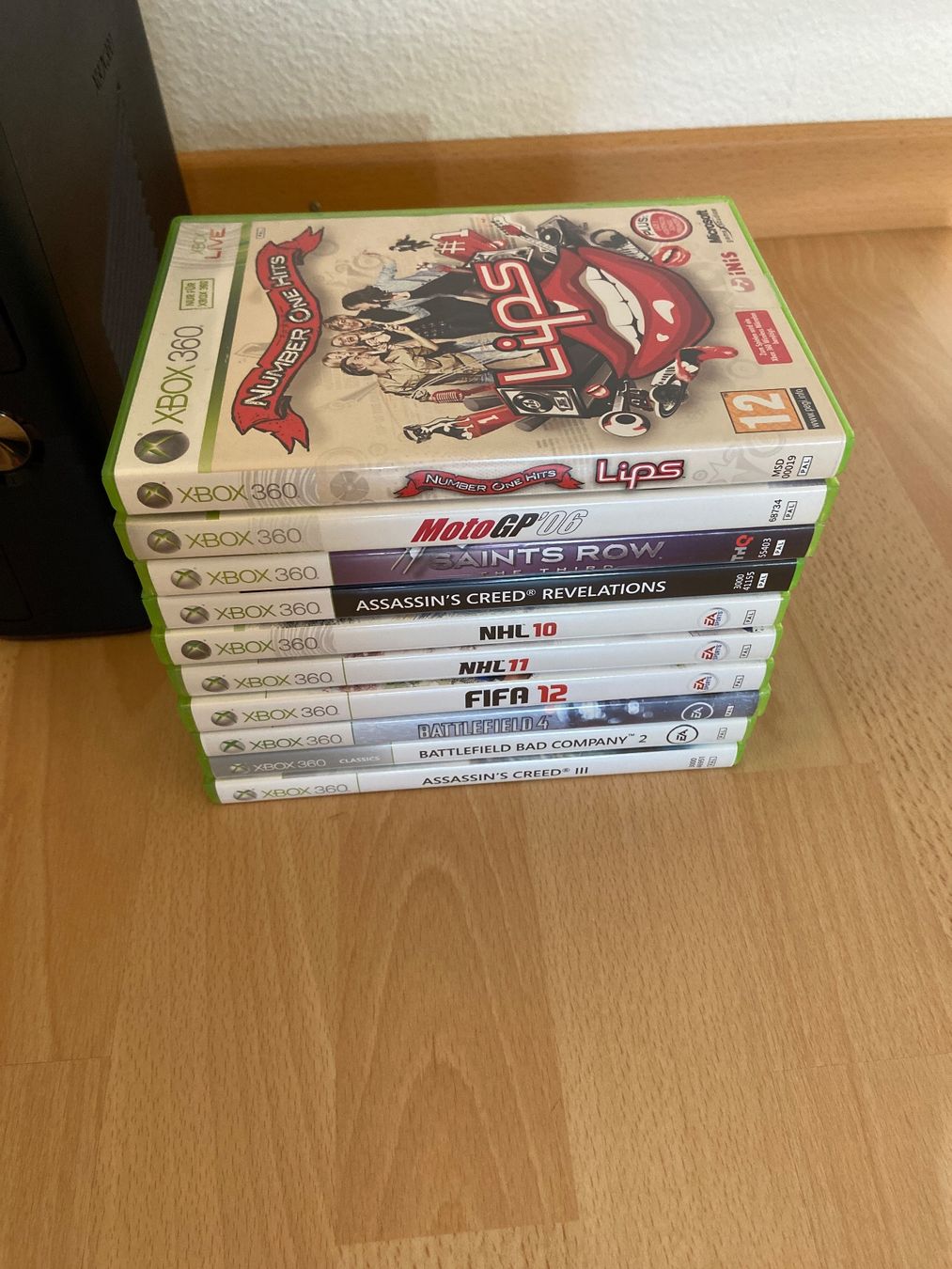 Microsoft Console: Xbox 360 Slim mit 10 Spielen – Usato da St.gallen venduto da taduz 1
