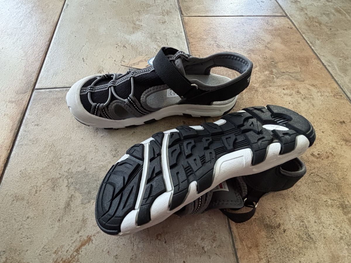 Scarpe da uomo: New Boys Sandals EU 33 – Nuovo e nell'imballaggio originale da Windisch venduto da bymarikaa 2