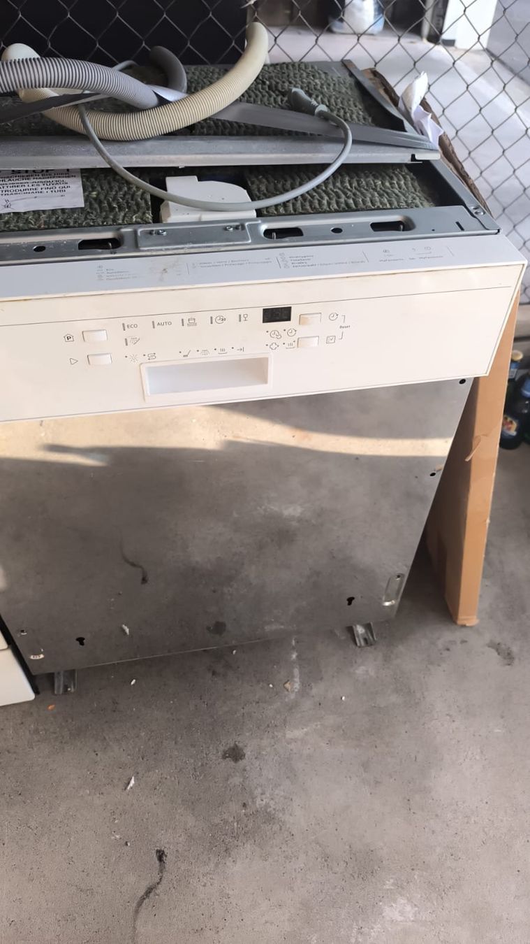 Lavastoviglie: Electrolux-Geschirrspülmaschine – Usato da Sarnen venduto da bely01 8