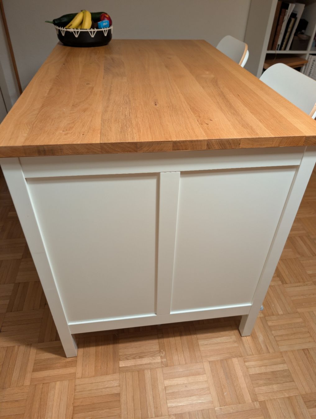 Tische: Kitchen island plus 2 bar chairs – Gebraucht aus Zürich von bea_67t5
