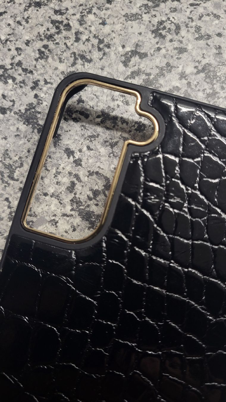 Samsung Cover & Protezioni schermo: Samsung Galaxy S21 cover – Nuovo e nell'imballaggio originale da Tesserete venduto da Cat_b 6