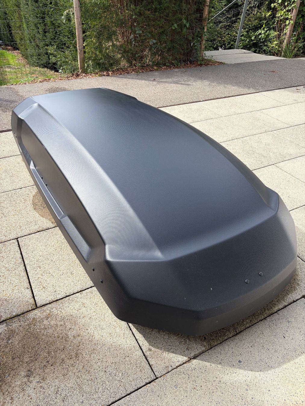 Thule Box da tetto: Fast neue Thule Dackbox und Dachträger – Usato da Bertschikon Gossau venduto da matse74