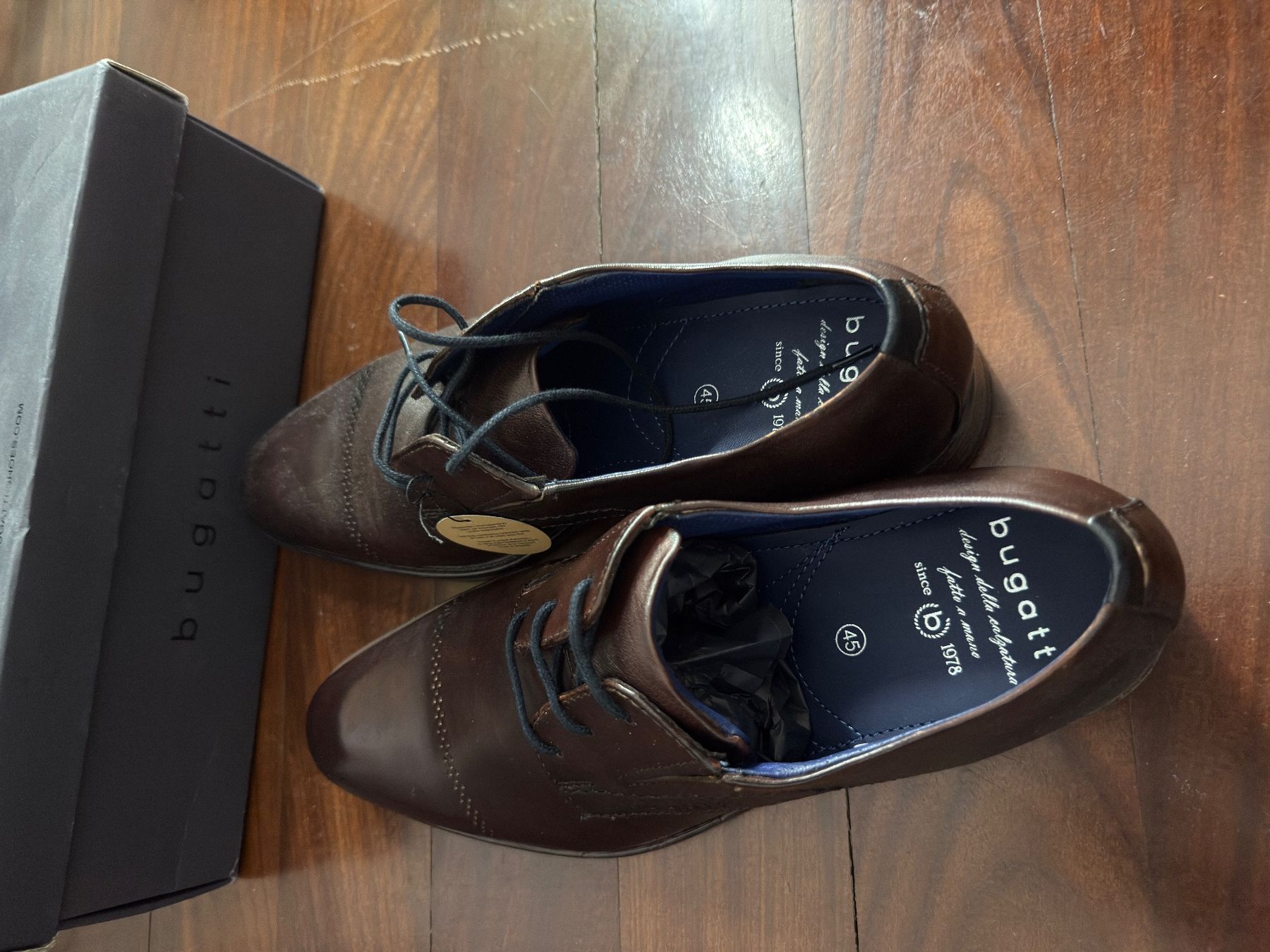 Bugatti Chaussures hommes: Business Schuhe Neu Bugatti Gr 45 – Neuf avec emballage d'origine à Breganzona par chaftab83 1