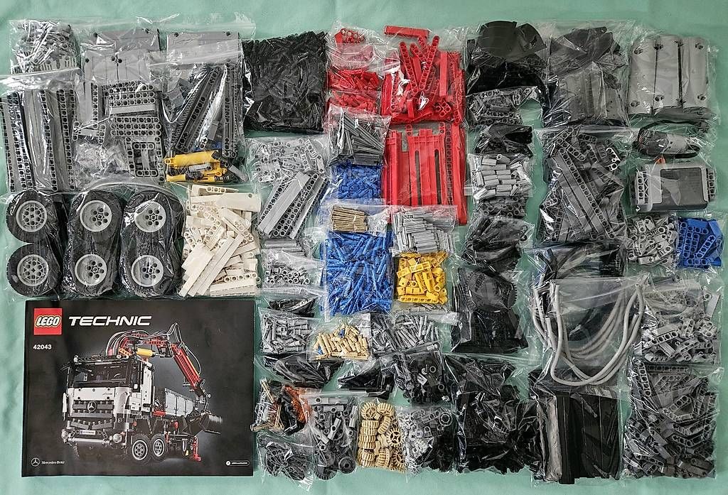 Lego Kit di costruzioni: LEGO TECHNIC Mercedes-Benz Arocs 42043 – Nuovo (secondo la descrizione) da Au ZH venduto da Sonnyroach 1