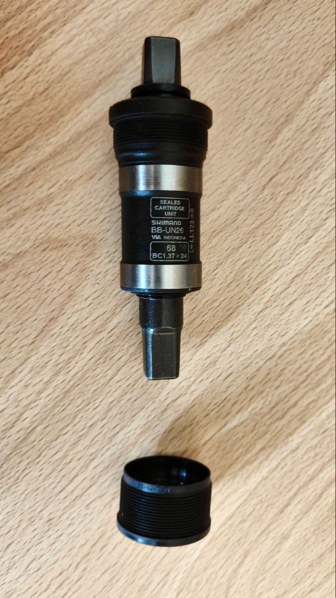Shimano Pezzi di ricambio: Shimano 4-Kant Innenlager 123mm – Nuovo e nell'imballaggio originale da Birmensdorf ZH venduto da The_Bike_World