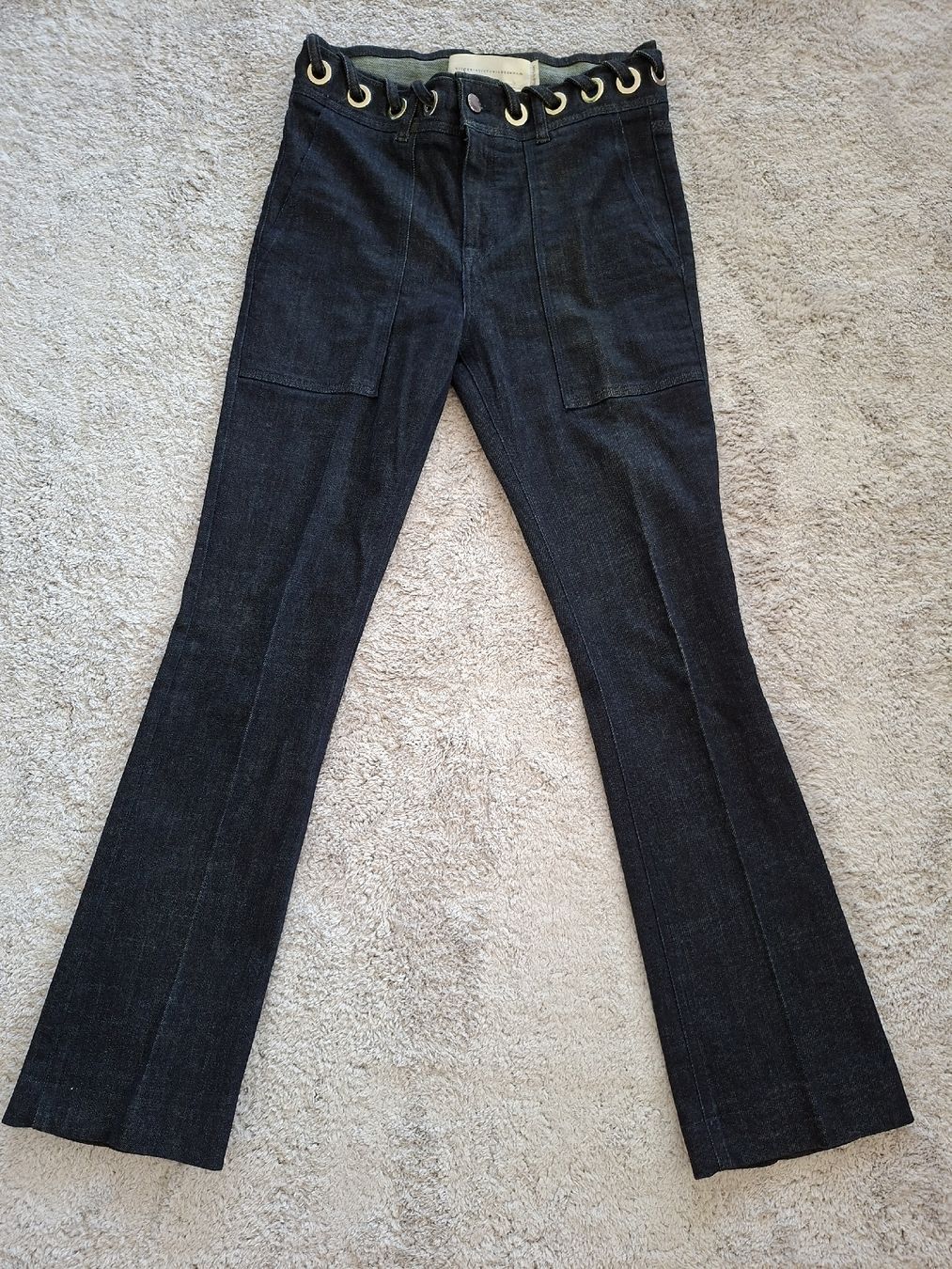 Victoria Beckham Jeans: Victoria Beckham Jean taille 27  à œillets – Usato da Renens VD venduto da ser_j2fn