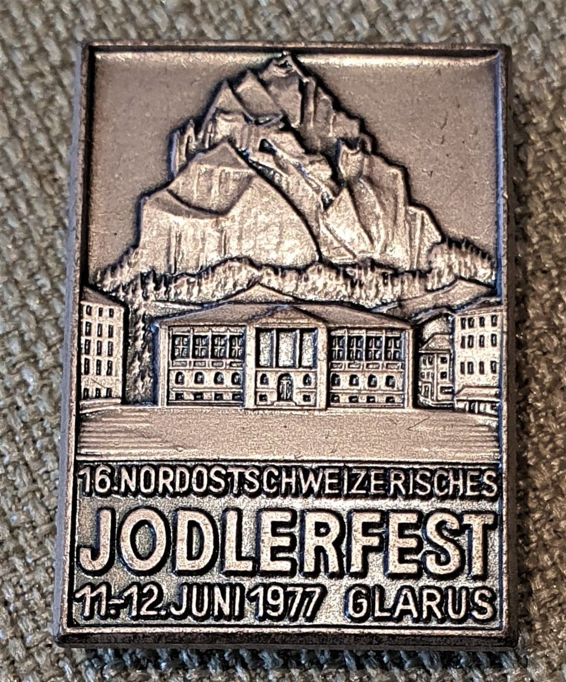 Medaillen: D320 - Nordostschweizerisches Jodlerfest Glarus 1977 – Gebraucht aus Reinach BL von Boston-Verkauf