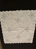 Deckchen/Mitteldecke weiss  ca.68x68cm