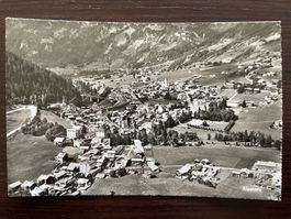 KLOSTERS Flugaufnahme / Fliegeraufnahme mit Bahnhof