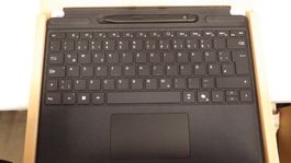 Surface Pro Keyboard [DE/AT] Schwarz + Slim Pen 2 Schwarz mi