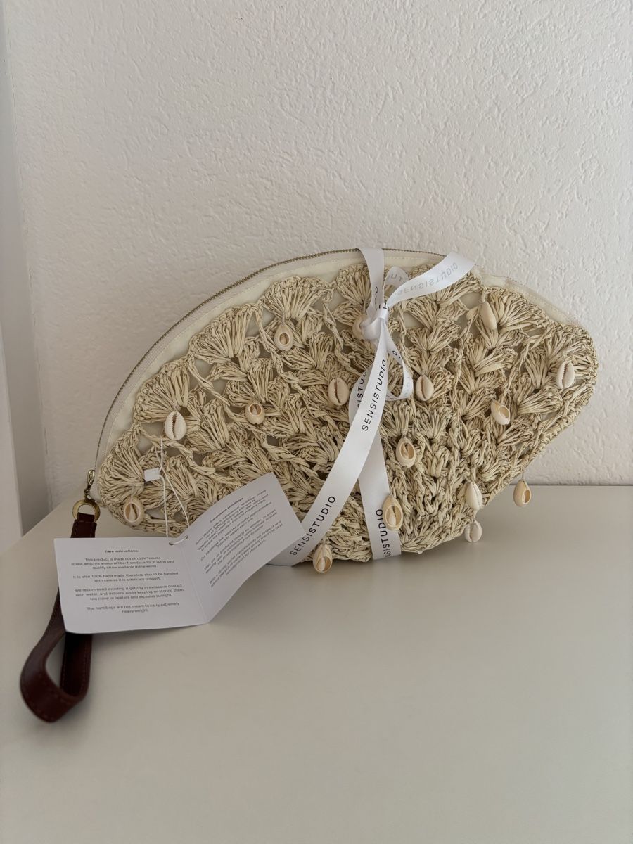 Taschen für Damen: Sensi Studio Woven Seashell Straw Clutch – Neu und originalverpackt aus Erlenbach ZH von itemstobepruchased 2