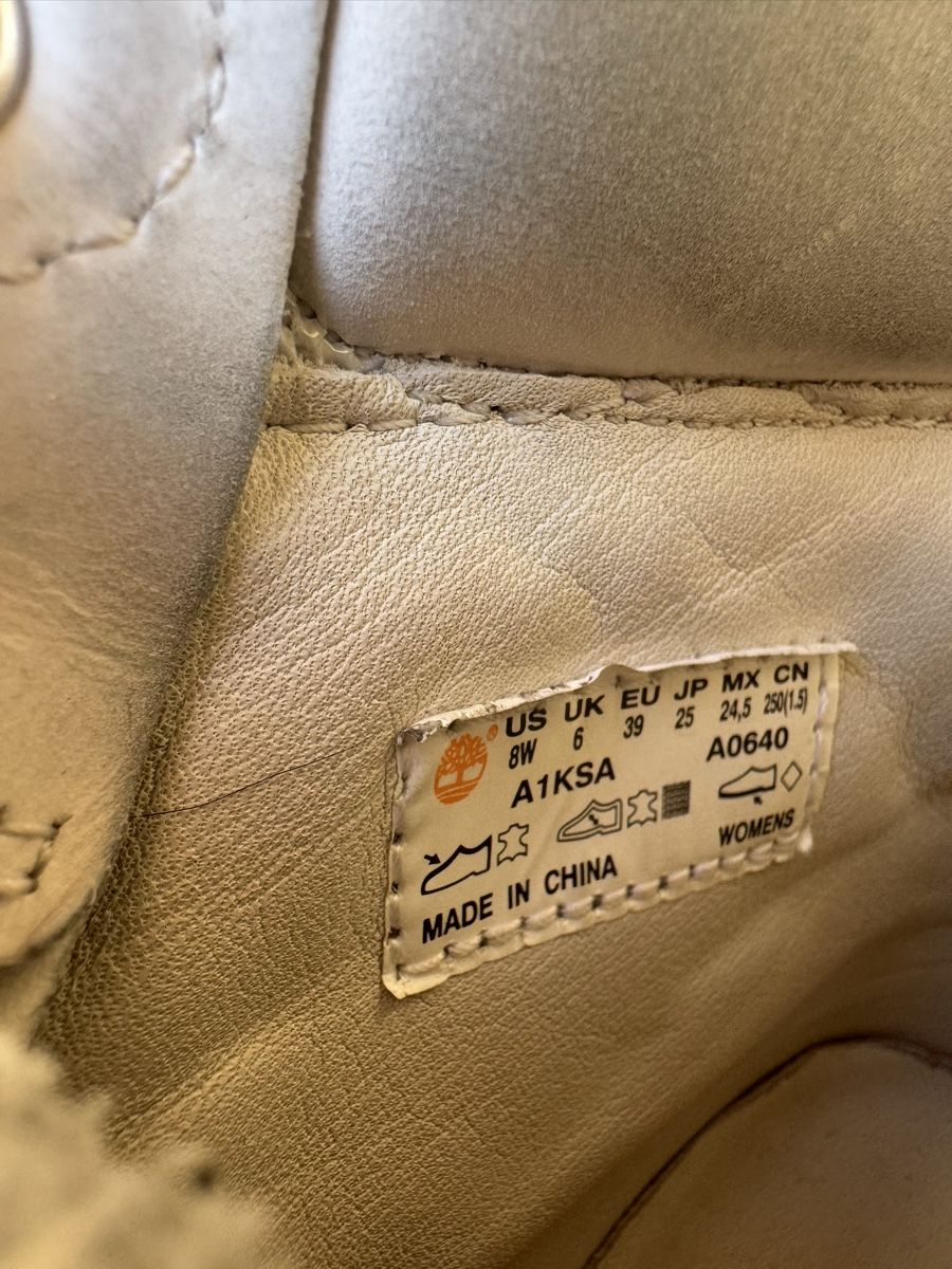 Timberland Scarpe da uomo: Timberland Weiss T40 G40 – Nuovo (secondo la descrizione) da St-Légier-Chiésaz venduto da NeotPeter 4