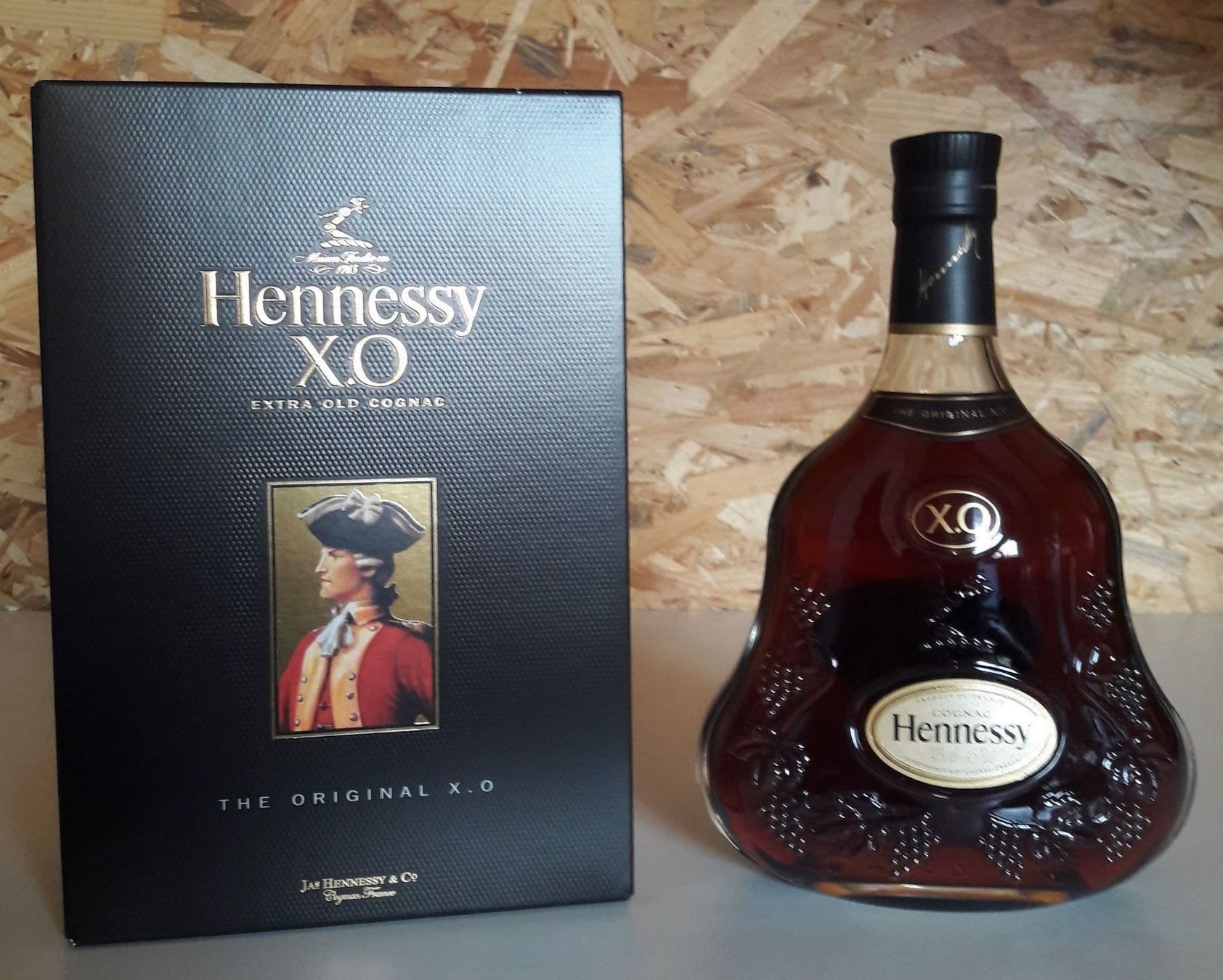 Hennessy Bevande alcoliche: Cognac Hennessy XO – Nuovo e nell'imballaggio originale da Le Locle venduto da drinkshop