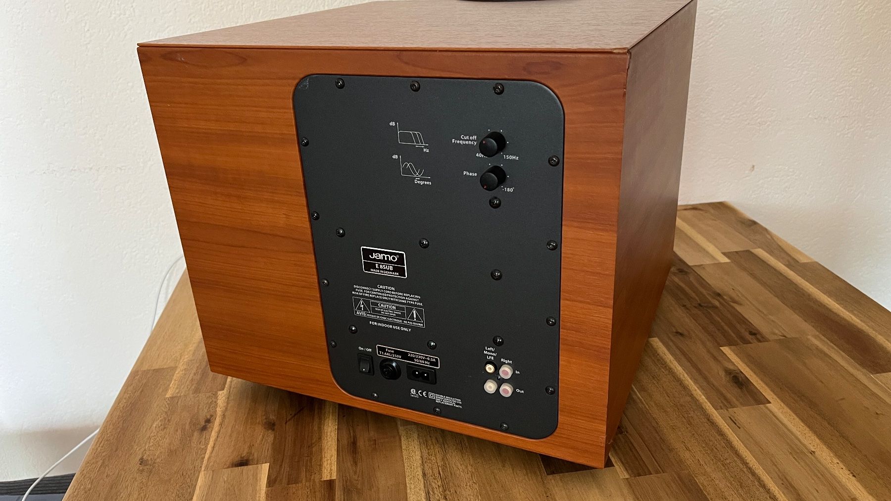 Jamo Home Cinema: Jamo Subwoofer E8 SUB – Usato da Pratteln venduto da Zen200 3