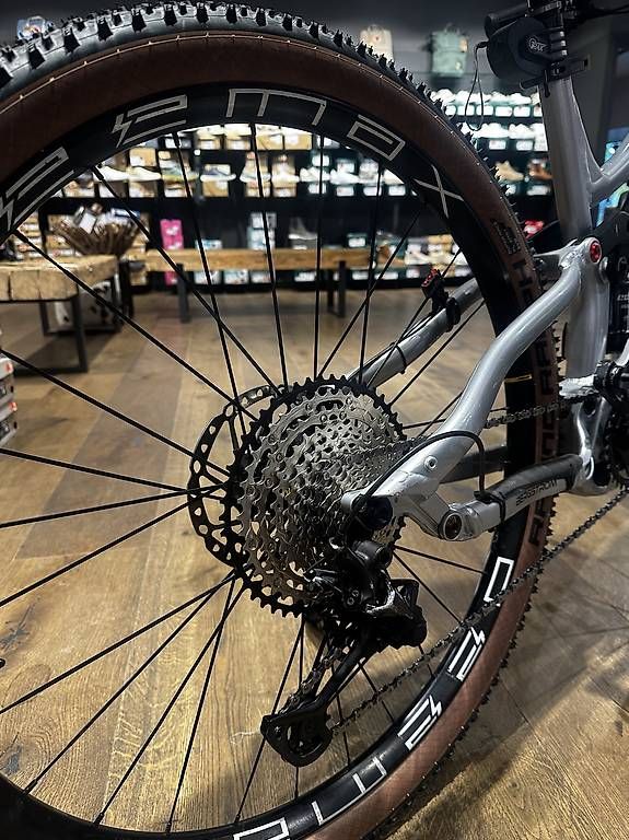 Bergstrom Biciclette: Bergstrom eMTB Fully XCV 869 – Usato da Klosters venduto da jofin 4