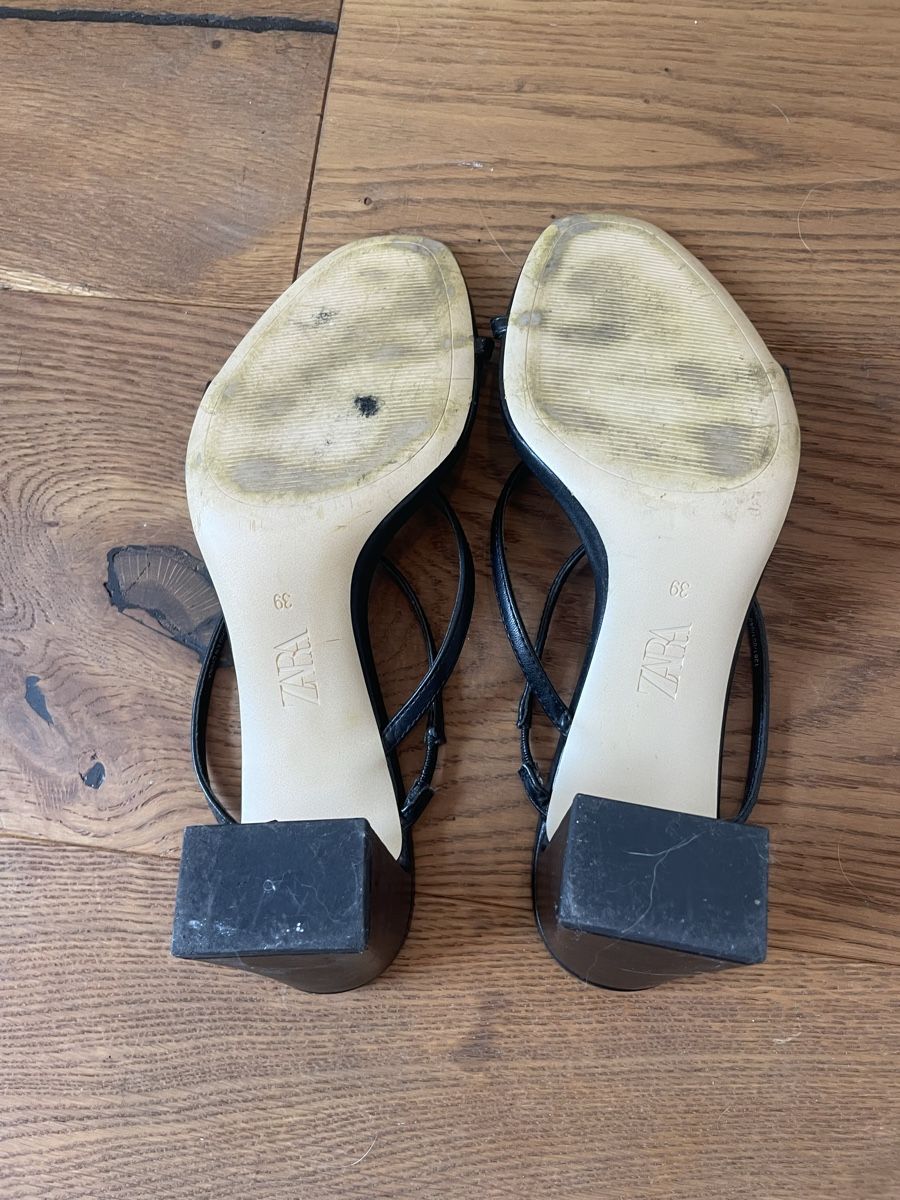 Zara Damenschuhe: Zara Black Heeled Sandals, Size 39 – Neu (gemäss Beschreibung) aus Roche VD von closetcleanse 2