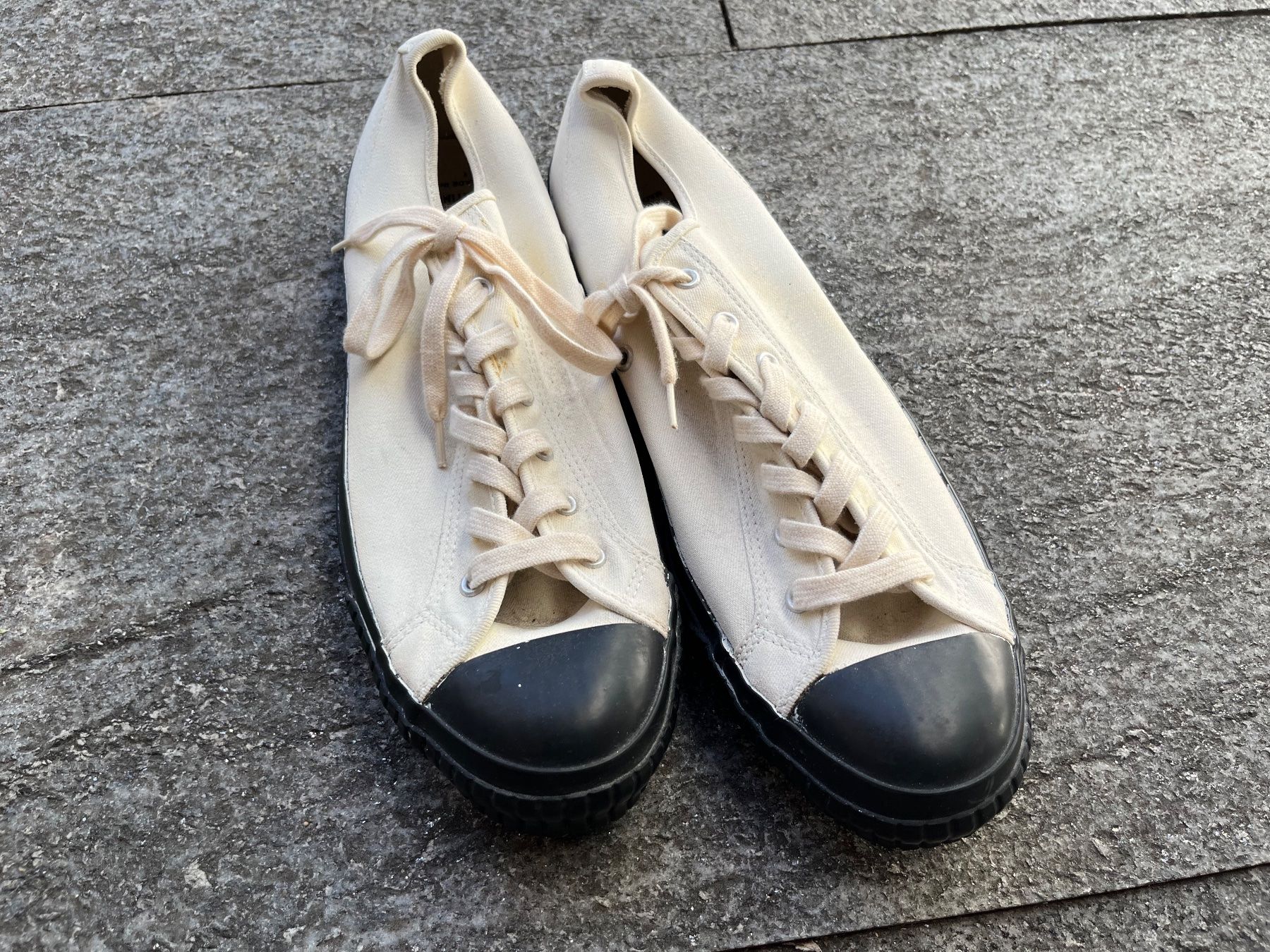 Scarpe da uomo: John Logren Sneakers 12 – Usato da Bottmingen venduto da Puffsack
