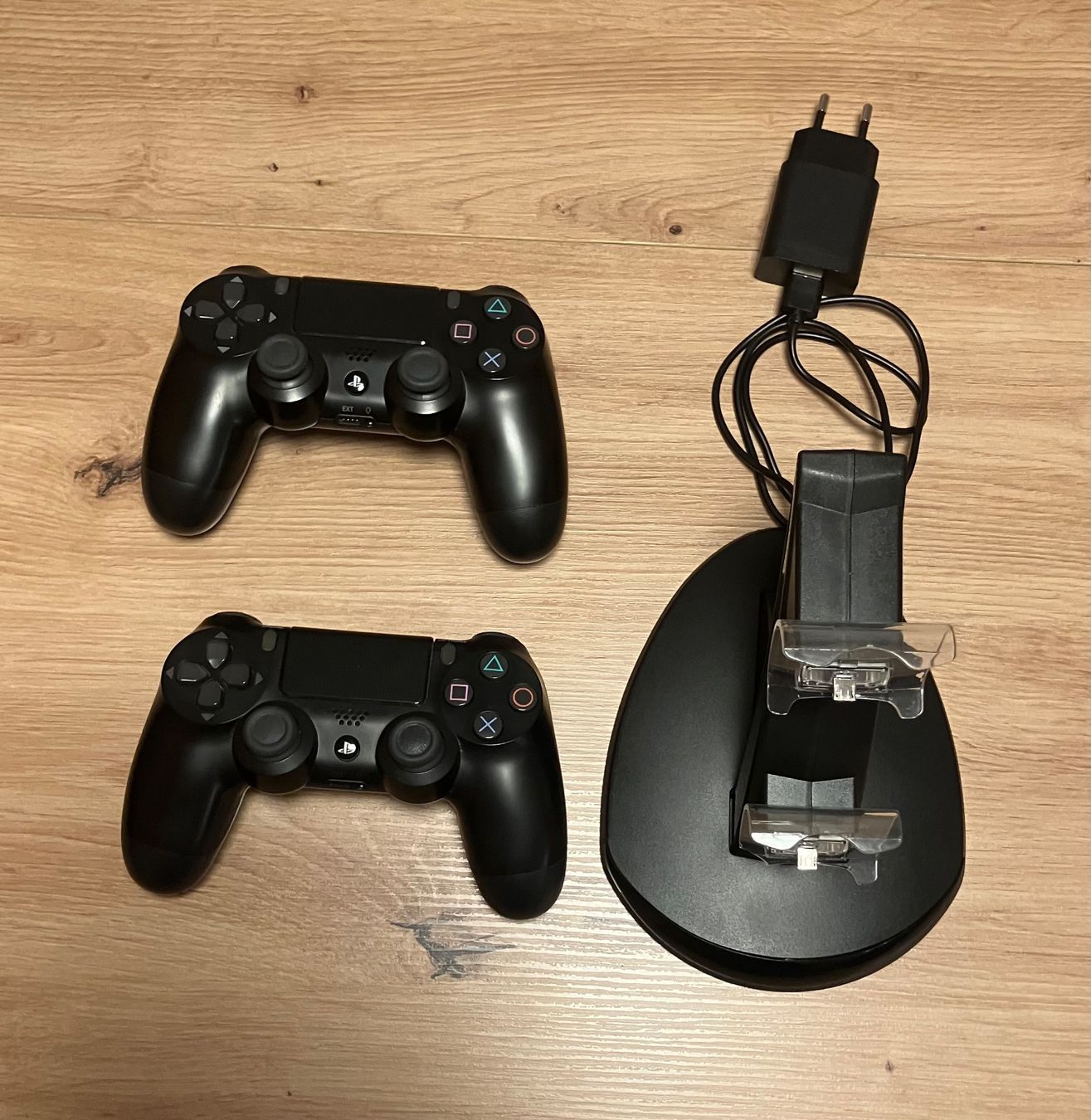 Sony Console: PS4 Slim Bundle 1TB – Usato da Einsiedeln venduto da fox_dnb7 3