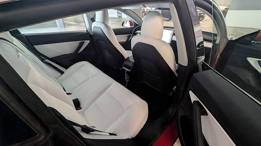 Autos: Tesla Model 3 Long Range D – Gebraucht aus Langenthal von Goergens10 5