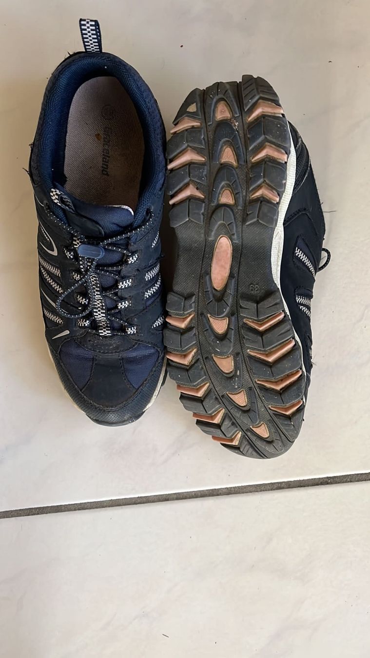 Damenschuhe: Schuhe Gr. 39 – Gebraucht aus Wiggen von Antoniotto