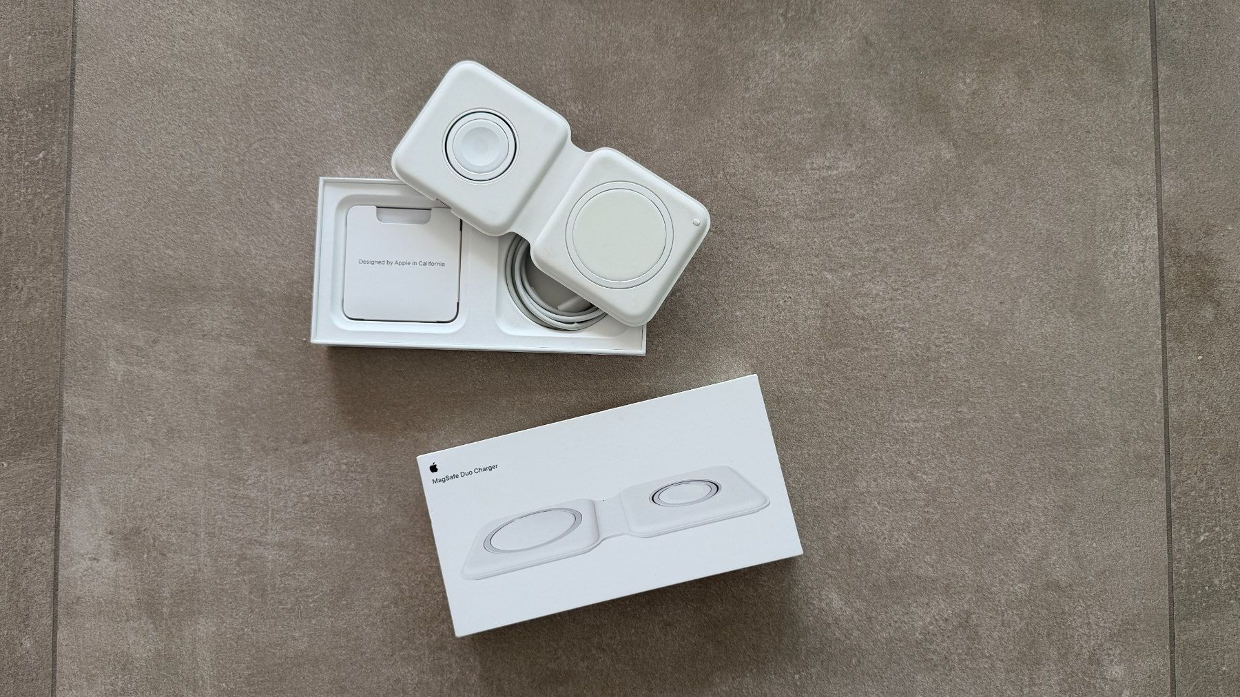 Apple Caricabatterie: Apple duo charger – Usato da Lugano venduto da _tuttifrutti_