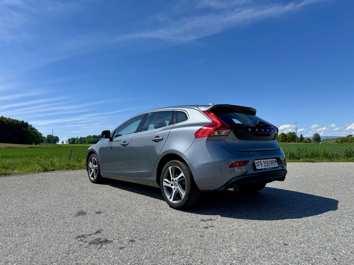 Volvo Autos: Volvo V40 D3 – Gebraucht aus Bösingen von patrick.r.k 3