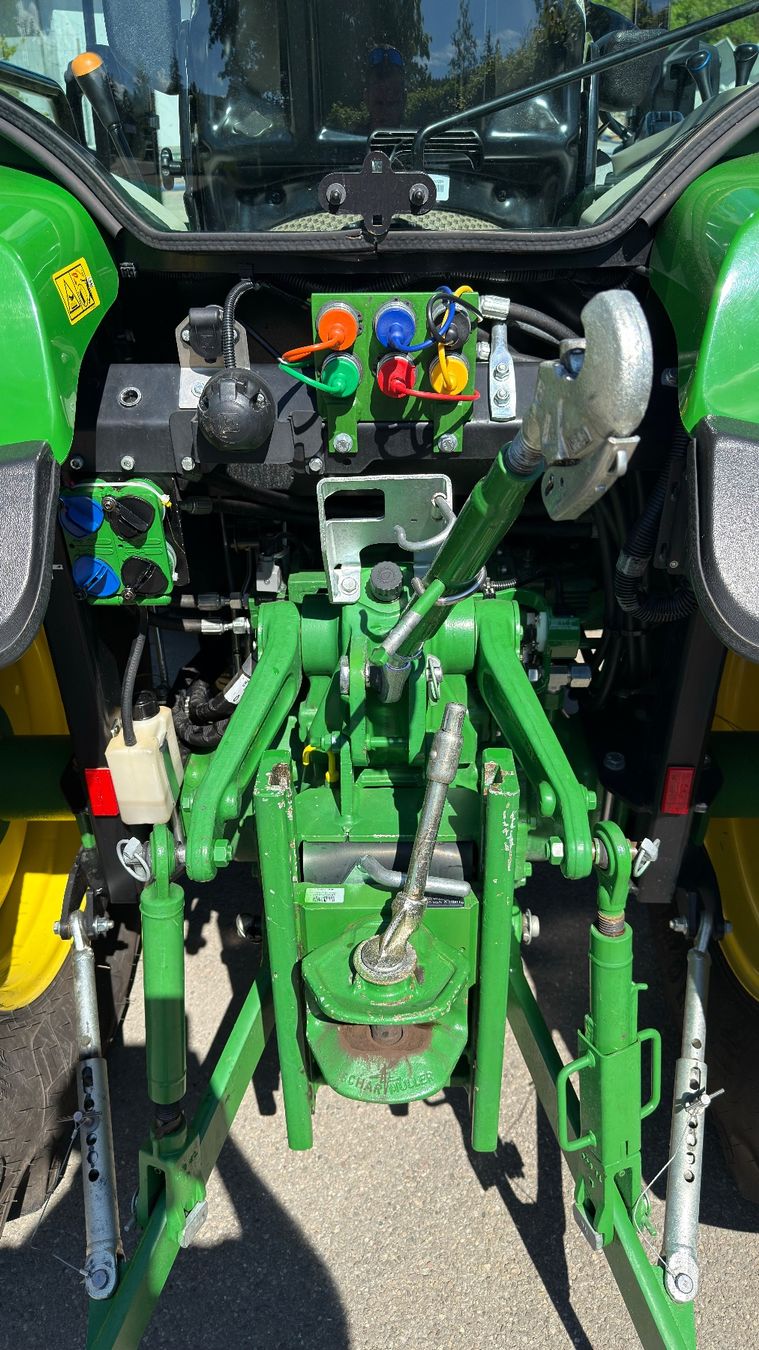 John Deere Traktoren: John Deere 4066R – Gebraucht aus Bad Zurzach von Grafdomi 4