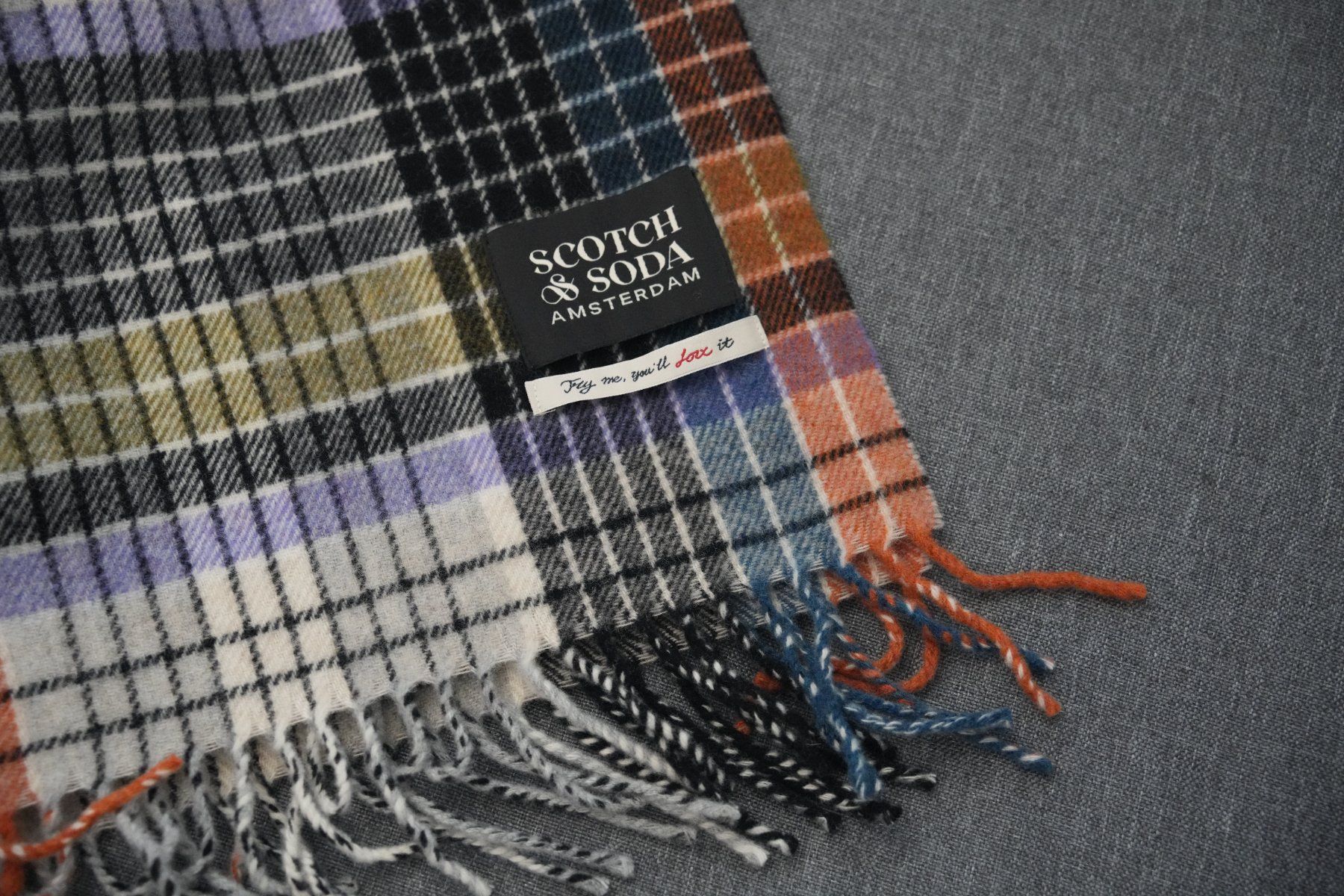 Foulard & Sciarpe: Scotch & Soda check scarf – Nuovo (secondo la descrizione) da Neuchâtel venduto da yan_lq56 2