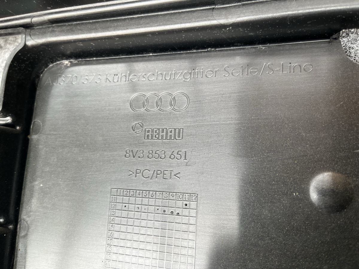 Griglie: Audi 8V Kühlergrill S-Line Grill, neu . – Nuovo (secondo la descrizione) da Seon venduto da Sonnenblume95 3