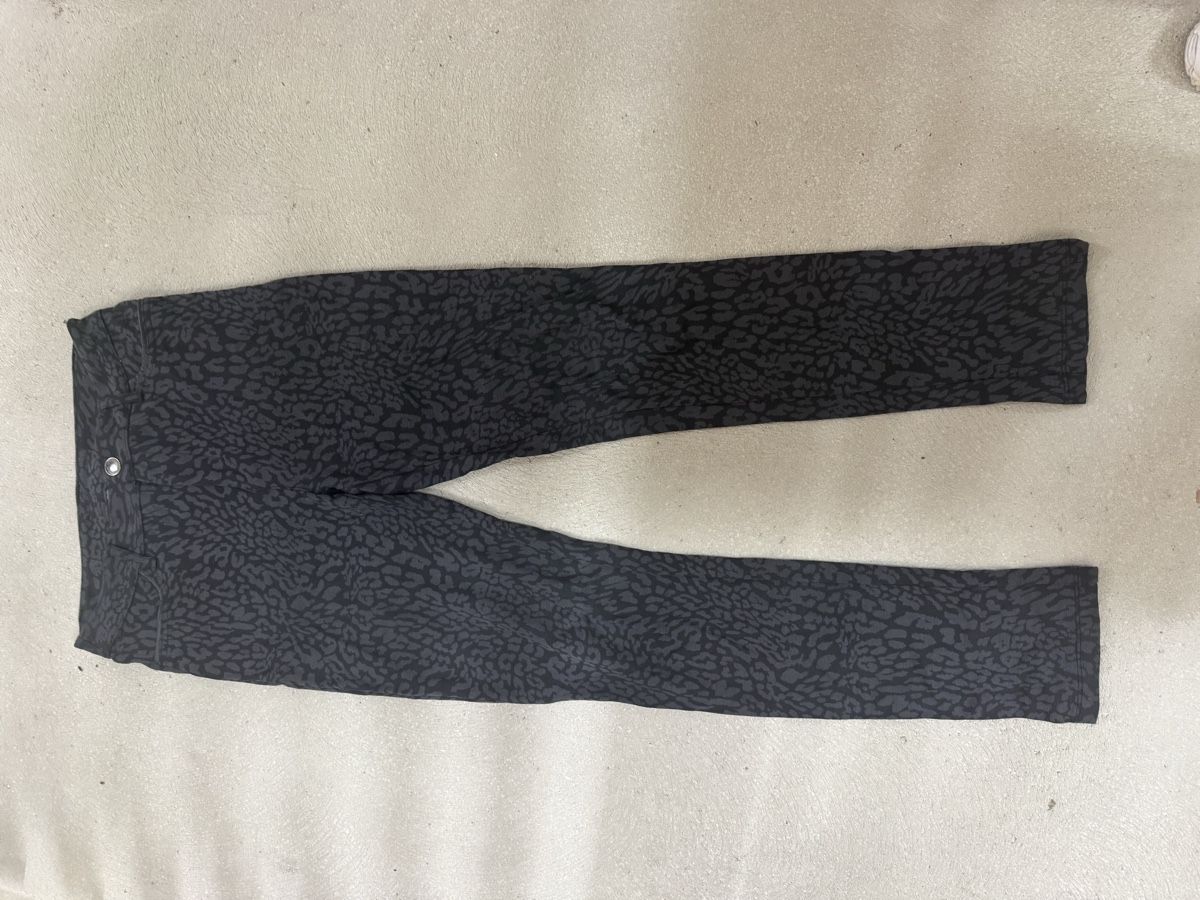 Pantaloni: Hose – Usato da Itingen venduto da jessi811