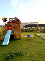Spielturm mit Rutsche und Sandkasten zu verkaufen