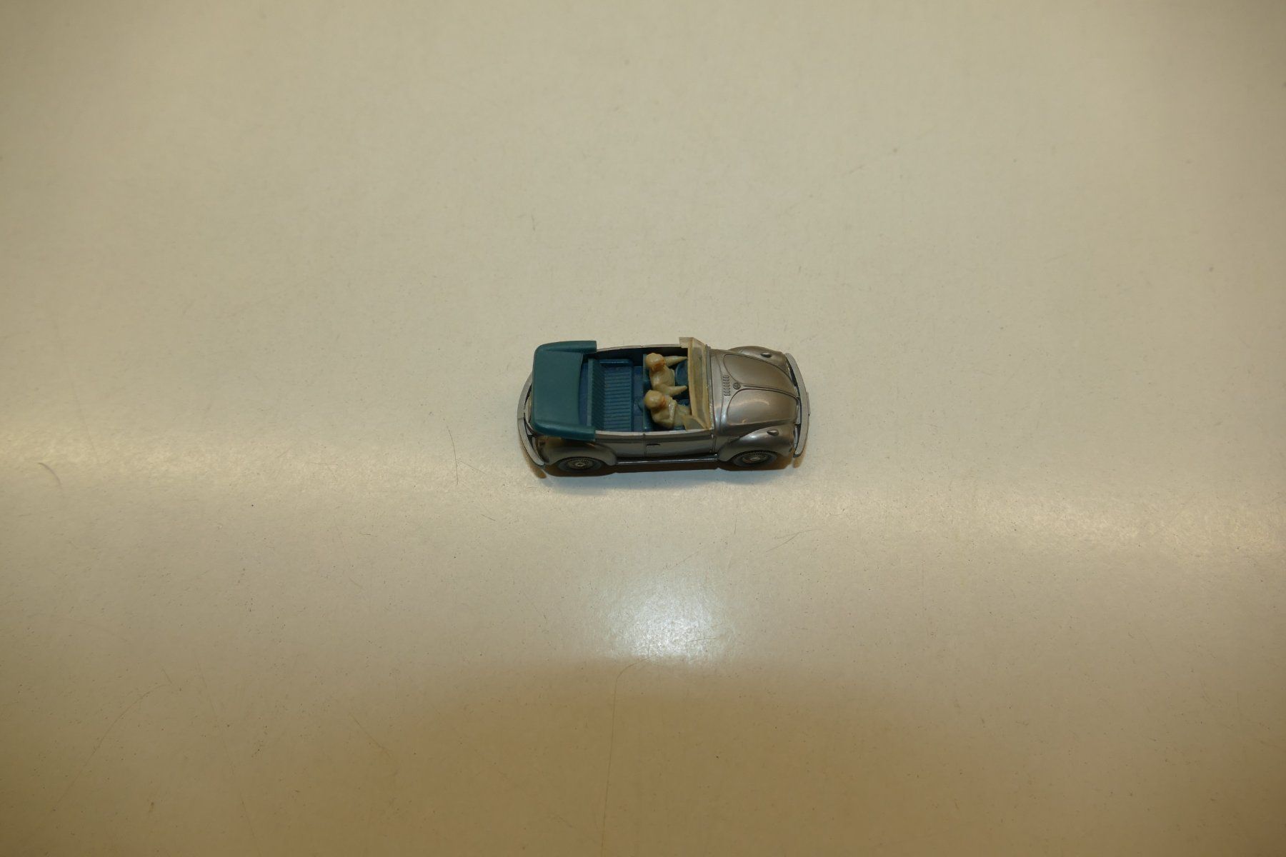 Wiking Modellini d'auto: Wiking 1:87: VW Käfer 1303 Cabrio – Usato da Niederhasli venduto da Flash32 4