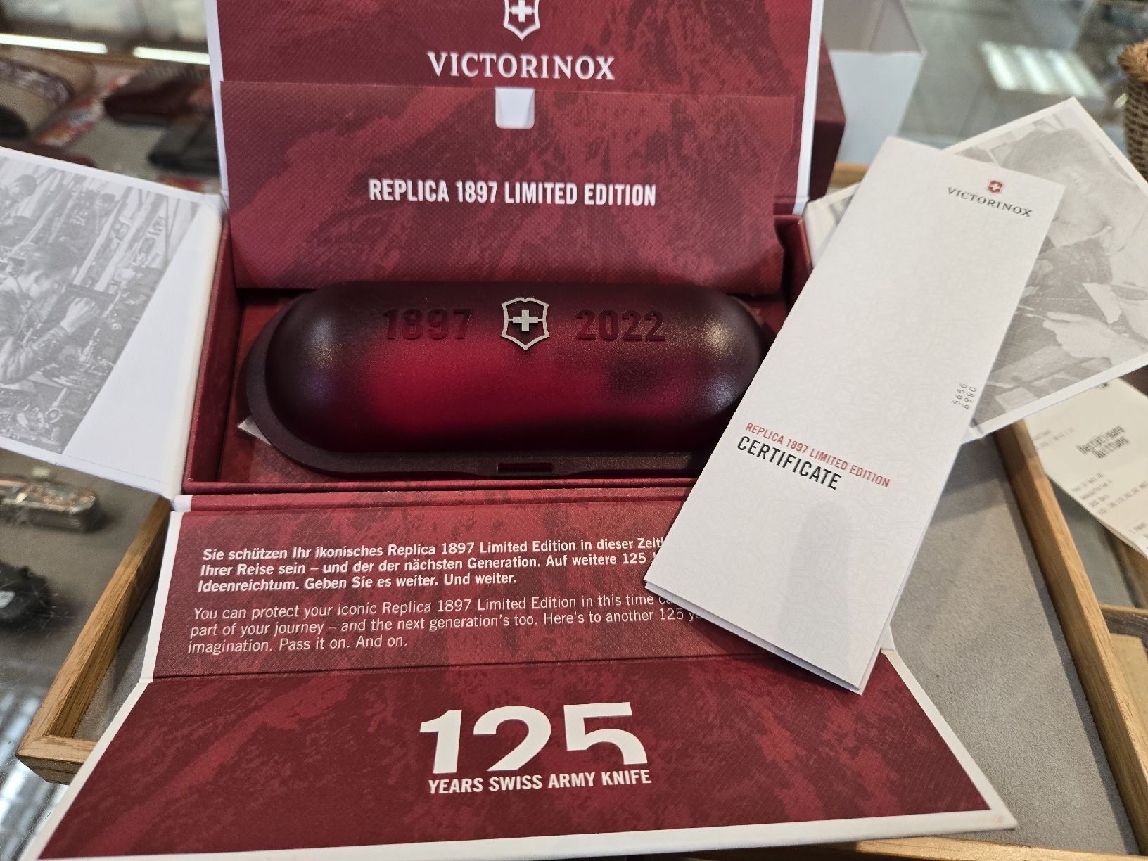 Victorinox Coltelli tascabile: Replica 1897 version 2022 number 889/9999 – Nuovo (secondo la descrizione) da Luzern venduto da Nini_862