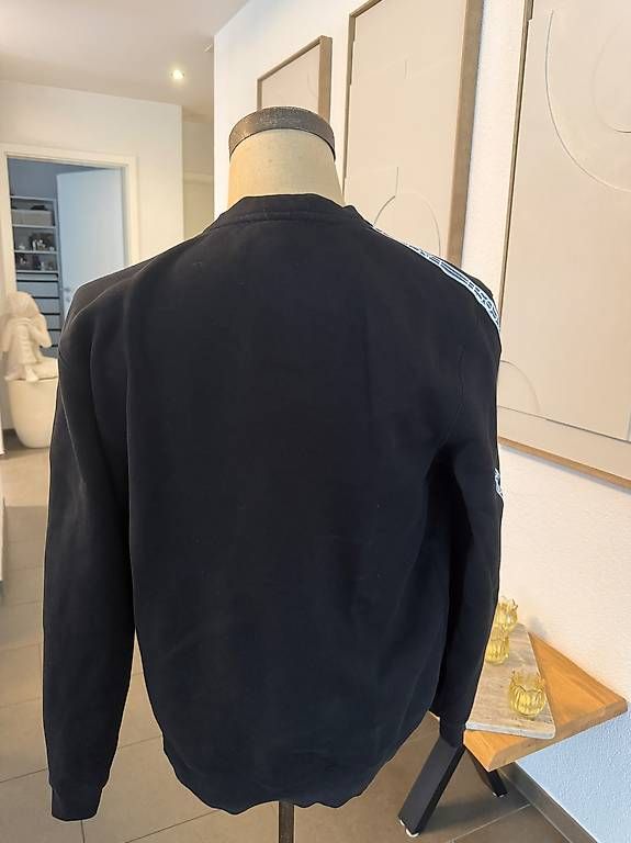 Pulls & Sweat-shirts: Lacoste Schwarz – D'occasion à Brüttisellen par noelzul 2
