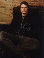 Original Autogramm von JOSH HARTNETT auf Großfoto